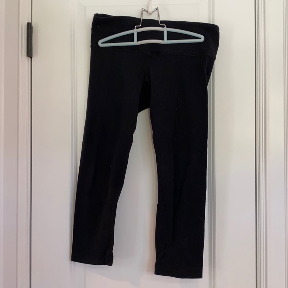Lululemon sz 6 capris in good condition
